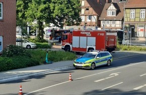 Freiwillige Feuerwehr Celle: FW Celle: Unbekannter Stoff ausgetreten