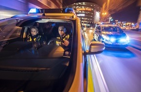 Polizei Mettmann: POL-ME: Unter Drogen und Alkoholeinfluss - Polizei stellt 17-Jährigen mit verunfalltem Audi - Ratingen - 2301109
