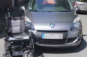 Kreispolizeibehörde Höxter: POL-HX: Rollstuhl angefahren - ein Verletzter