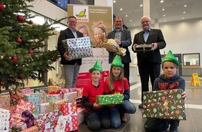 Polizei Bonn: POL-BN: Polizei Bonn unterstützt Hilfsaktionen zu Weihnachten - Geschenke für "Robin Good" und Spende für "Wünsch dir was"