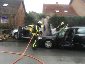 FW Lage: Brennen 2 PKW nach Verkehrsunfall - 12.01.2017 - 15:35 Uhr