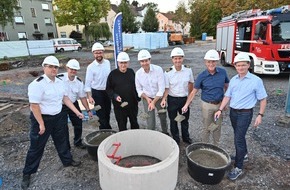 Feuerwehr Bochum: FW-BO: Grundsteinlegung beim Neubauvorhaben des Feuerwehrhauses und der Rettungswache in Linden