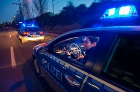 Polizei Rhein-Erft-Kreis: POL-REK: 170821-3 Zeugen verhindern Weiterfahrt eines betrunkenen Unfallfahrers - Bergheim