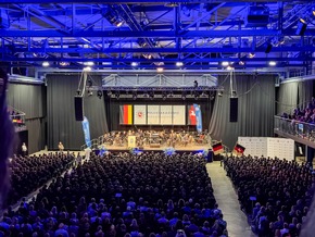 POL-AK NI: Ein Eid f&uuml;r Recht und Freiheit - 675 Polizeikommissaranw&auml;rterinnen und -anw&auml;rter starten ihren Weg an der Polizeiakademie Niedersachsen