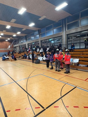 FW-OE: Zimmerbrand in zentraler Unterbringungseinrichtung des Landes