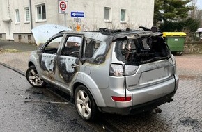 Feuerwehr Mülheim an der Ruhr: FW-MH: Zwei gemeldete Fahrzeugbrände