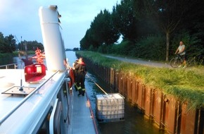 Feuerwehr Dortmund: FW-DO: Auf dem Dortmund-Ems-Kanal treibender Container gefährdete Schiffsverkehr.