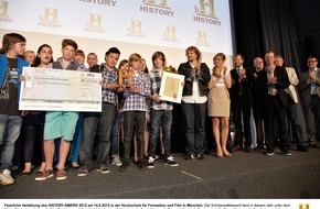 The HISTORY Channel: Marcus H. Rosenmüller überreicht HISTORY-AWARD 2012 (BILD)
