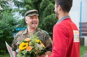 Deutsche Postcode Lotterie: 10.000 Euro! Unvergessliche Mittagspause für Soldat aus Stetten