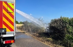 Feuerwehr Moers: FW Moers: 200 qm Grünfläche brennen im Moerser Norden