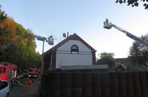 Feuerwehr Essen: FW-E: Feuer in Doppelhaushälfte - keine verletzten Personen