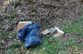 Polizeidirektion Kaiserslautern: POL-PDKL: Illegale Müllablagerung - Zeugen gesucht