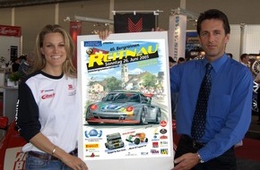 ACS Automobil Club der Schweiz: Bergrennen Reitnau - Christina Surer enthüllt neues Plakat