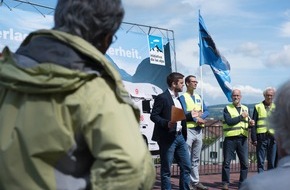 Alpen-Initiative: Kontrolliert die Lastwagen, schützt die Alpen!
Aufruf an Doris Leuthard.