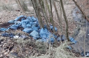 Kreispolizeibehörde Siegen-Wittgenstein: POL-SI: Reste einer Cannabisplantage unter Autobahnbrücke entdeckt -#polsiwi