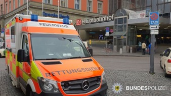 Bundespolizeidirektion München: Bundespolizeidirektion München: Drogenkonsument greift am Hauptbahnhof Bundespolizisten und Rettungskräfte an