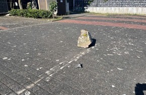 Polizei Coesfeld: POL-COE: Olfen, Windmühlenberg/ Kein Naturphänomen, sondern Unfallflucht