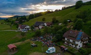 Presse-Feature: Die neue Hofmusik