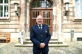 Polizei Essen: POL-E: Essen / Mülheim an der Ruhr: Verabschiedung von Detlef Köbbel - Direktionsleiter Gefahrenabwehr / Einsatz geht in den Ruhestand