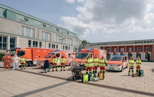 Feuerwehr Essen: FW-E: Hitzewelle fordert Essener Rettungsdienst - Feuerwehr erh&ouml;ht Fahrzeugvorhaltung und verst&auml;rkt Leitstelle