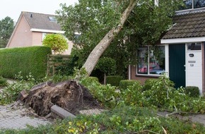 Verbraucherzentrale Nordrhein-Westfalen e.V.: Unwettersch&auml;den schnell der Versicherung melden