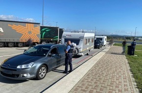Polizeipräsidium Nordhessen - Kassel: POL-KS: Autobahnpolizei überprüft Wohnmobile und Wohnwagengespanne: Positives Feedback für Hinweise zur Verkehrssicherheit