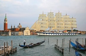 Star Clippers: Kreuzfahrt: Erster Platz für das größte 5-Mast-Vollschiff der Welt / Star Clippers: Neues Programm für die größten Segelschiffe der Welt mit Zielen im Mittelmeer und in der Karibik. Neu: Costa Rica