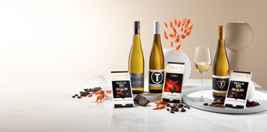 Lindt: Lindt startet neue Kooperation mit Online-Weinhändler VINZERY / Ikonisches Food-Pairing: Schokolade und Wein