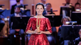 ZDF: Live im ZDF: Désirée Nosbusch präsentiert den OPUS KLASSIK 2025