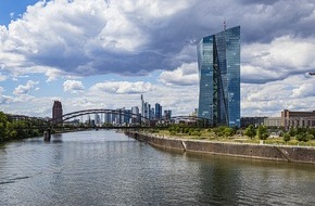 DVAG Deutsche Vermögensberatung AG: Leitzinssenkung durch die EZB / Der lange Anlagehorizont entscheidet