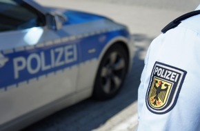 Bundespolizeidirektion München: Bundespolizeidirektion München: Schleuser wirft Migranten aus Auto - Rosenheimer Bundespolizei ermittelt nach wiederholter Absetzung von Migranten