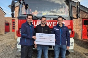 Freiwillige Feuerwehr Uedem: FW Uedem: Löscheinheit Keppeln unterstützt das Stehaufmännchen Niederrhein - Spende für gemeinsame Lichtblicke von betroffenen Familien