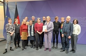 Bundesstiftung Gleichstellung: Klimawandel trifft Frauen besonders hart / Gutachten zum Vierten Gleichstellungsbericht der Bundesregierung auf gleichstellungsbericht.de veröffentlicht