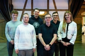 OPTIMA packaging group GmbH: Optima feiert 39 erfolgreiche Auszubildende und Studierende