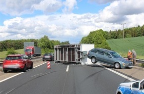 Polizeipräsidium Trier: POL-PPTR: Verkehrsunfall mit erheblichen Verkehrsbehinderungen auf der A64 in Fahrtrichtung Trier