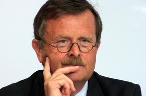 Wort & Bild Verlagsgruppe - Unternehmensmeldungen: Weltärztebund-Chef Montgomery kritisiert die Ministerpräsidenten der Länder für uneinheitliche Coronapolitik / Viel Lob für Spahn in puncto Krisenmanagement