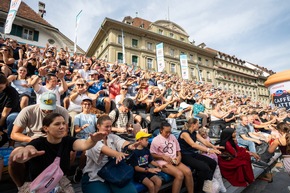 H&uuml;berli/Brunner und Heidrich/Haussener kr&ouml;nen sich auf dem Bundesplatz zu Schweizermeistern
