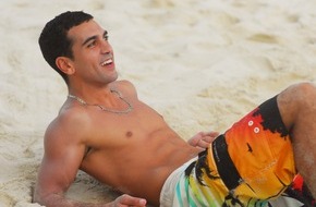 TELE 5: 'Türkisch für Anfänger'-Star Elyas M'Barek  bei 'Steven liebt Kino!': "Vor dem Dreh durfte ich keine Döner essen" (mit Bild)