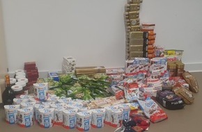 Polizei Düsseldorf: POL-D: Eller - Quartett beim Ladendiebstahl erwischt - Große Diebestour beendet - Süßigkeiten sichergestellt
