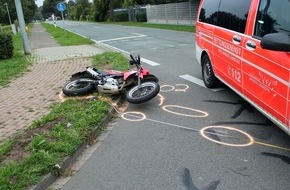 Polizei Minden-Lübbecke: POL-MI: Auto kollidiert beim Abbiegen mit Motorrad - 17-Jähriger verletzt