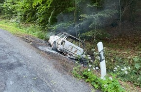 Landespolizeiinspektion Nordhausen: LPI-NDH: Brennendes Fahrzeug am Possen - Kripo nimmt Ermittlungen auf und sucht Zeugen