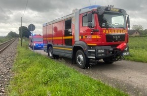 Freiwillige Feuerwehr Alpen: FW Alpen: Verkehrsunfall mit einem Personenzug