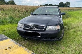 Polizeiinspektion Wilhelmshaven/Friesland: POL-WHV: Verlassener Pkw im Graben - Polizei bittet um Hinweise