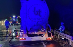 Feuerwehr Bocholt: FW Bocholt: Reifenbrand an einem LKW auf der B67