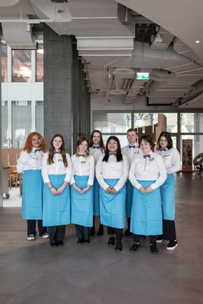 24 SV-Lernende übernehmen Restaurant am Flughafen Zürich für eine Woche