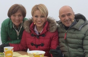 ZDF: "Volle Kanne"-Frühstückstisch am Wilden Kaiser / Zum Jahresabschluss zwei Ausgaben des ZDF-Vormittagsmagazins aus Ellmau in Tirol (FOTO)