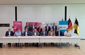 Deutsche Telekom AG: Breitbandnetz im Landkreis Göppingen wächst: Zuwendungsvertrag für geförderten Glasfaserausbau unterzeichnet