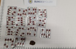 Bundespolizeidirektion Sankt Augustin: BPOL NRW: Wegen fehlender Fahrkarte: Bundespolizei findet versteckte Drogen in der Unterhose