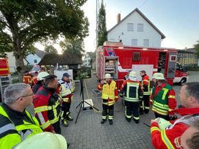 KFV Bodenseekreis: Feuerwehr löscht Großbrand