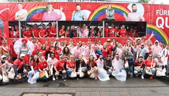 Sparkasse K&ouml;lnBonn: Sparkasse K&ouml;lnBonn setzt bei CSD-Demonstration in K&ouml;ln erneut starkes Zeichen f&uuml;r Vielfalt und Toleranz